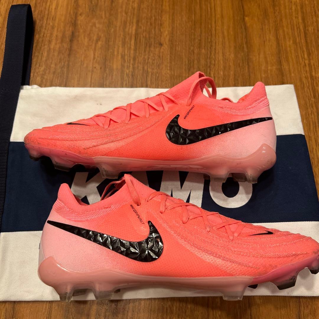 Nike サッカーシューズ ピンク FG