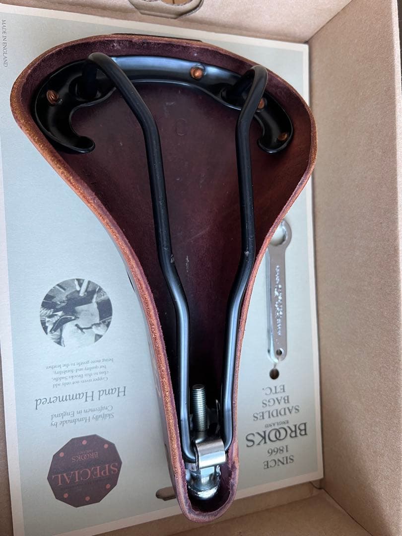 BROOKS サドル　COLT バイオレット
