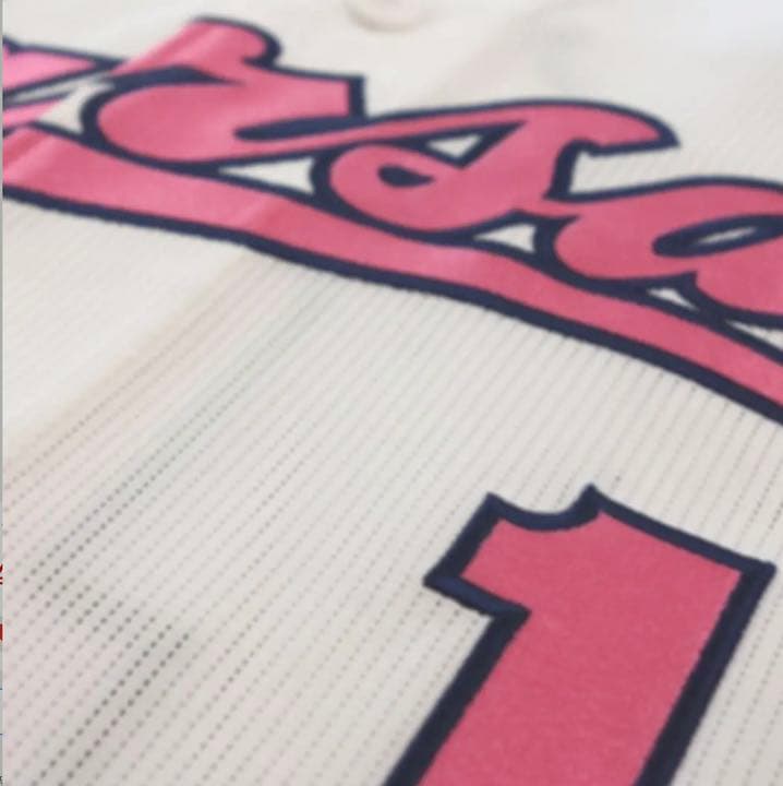 カープ　かあさんユニフォーム/ 数量限定品/鈴木誠也