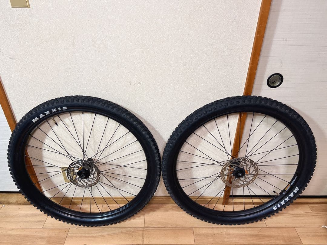 マキシス ミニオン DHF タイヤとシマノ WTB ST i30