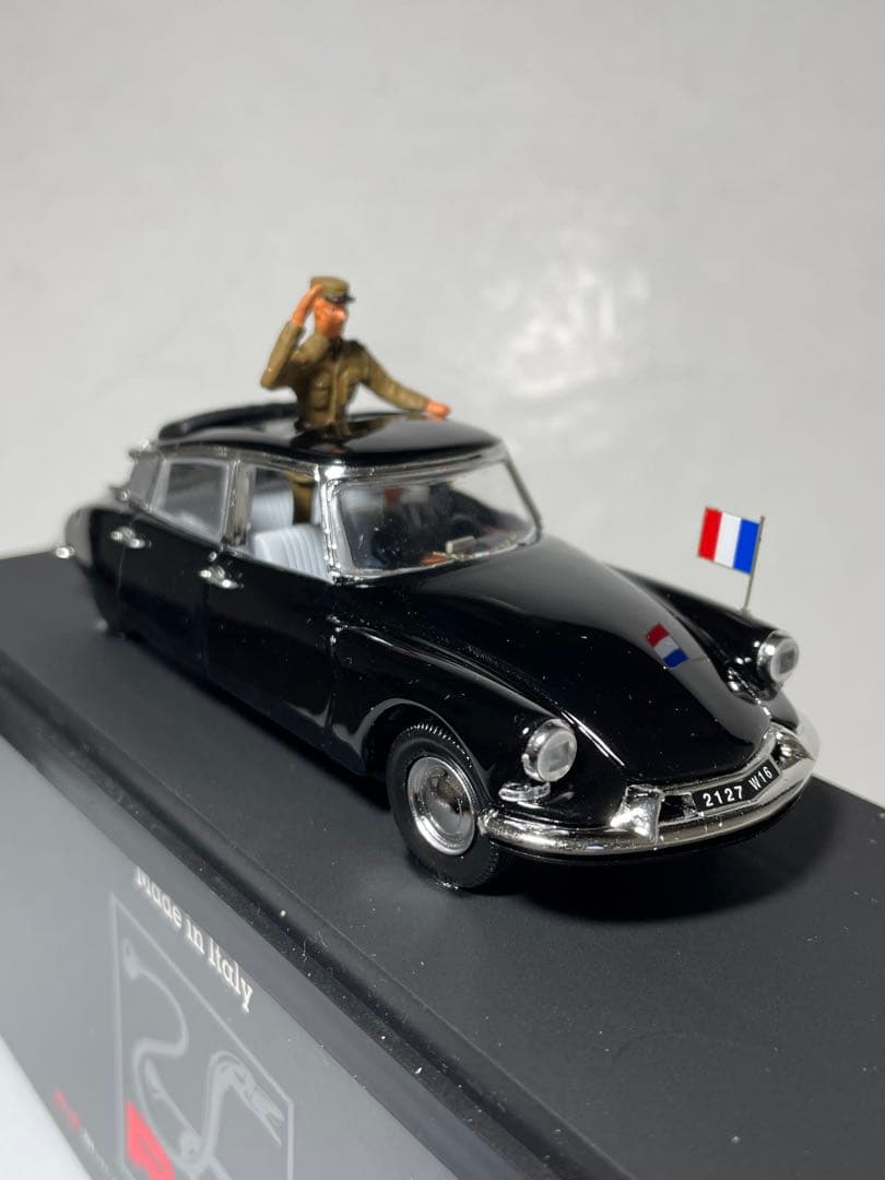RIO ド・ゴール将軍車両