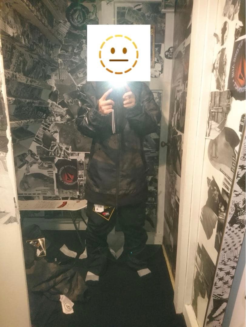VOLCOM（ボルコム）カモフラ柄ジャケット Sサイズ