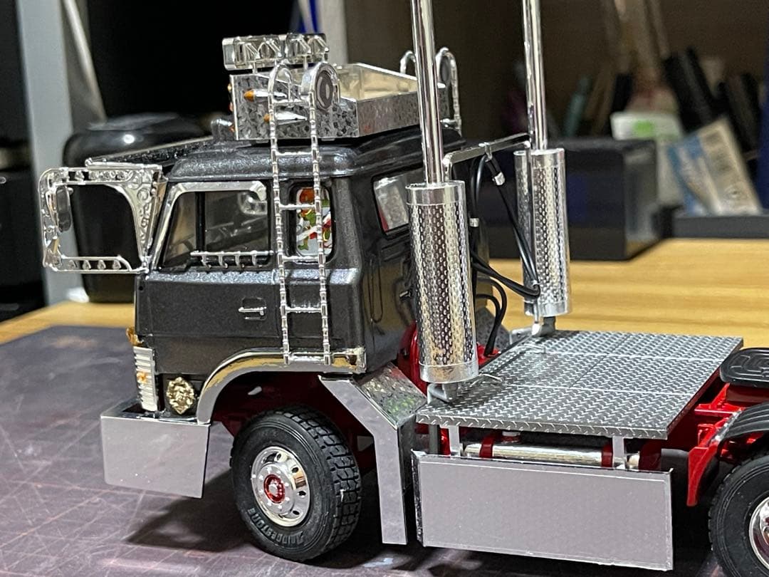 デコトラ‼️1/32 アオシマ製★トレーラーヘッド★完成品★