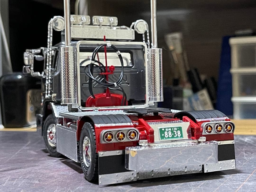 デコトラ‼️1/32 アオシマ製★トレーラーヘッド★完成品★