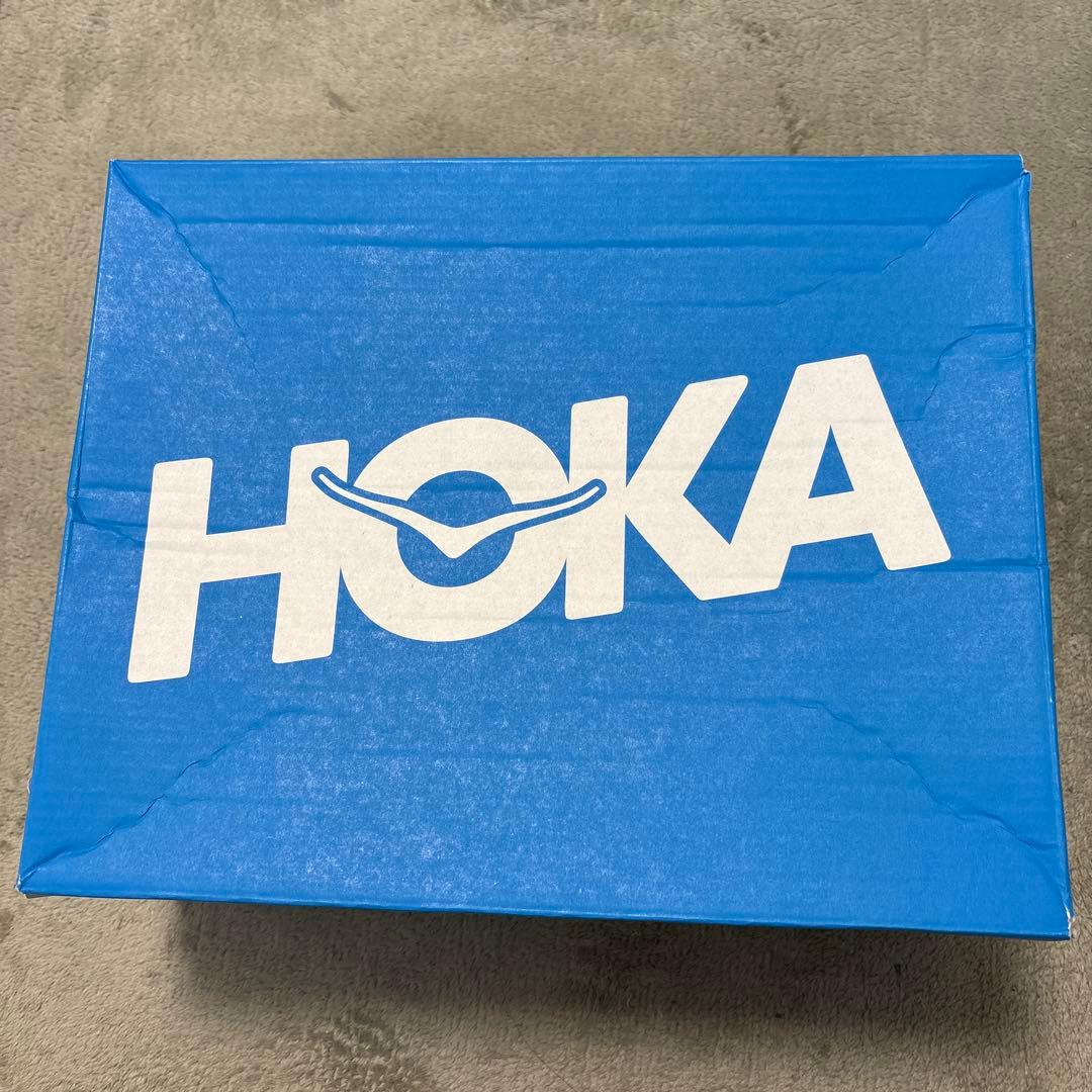 美品　HOKA ランニングシューズ ピンク　24.5cm