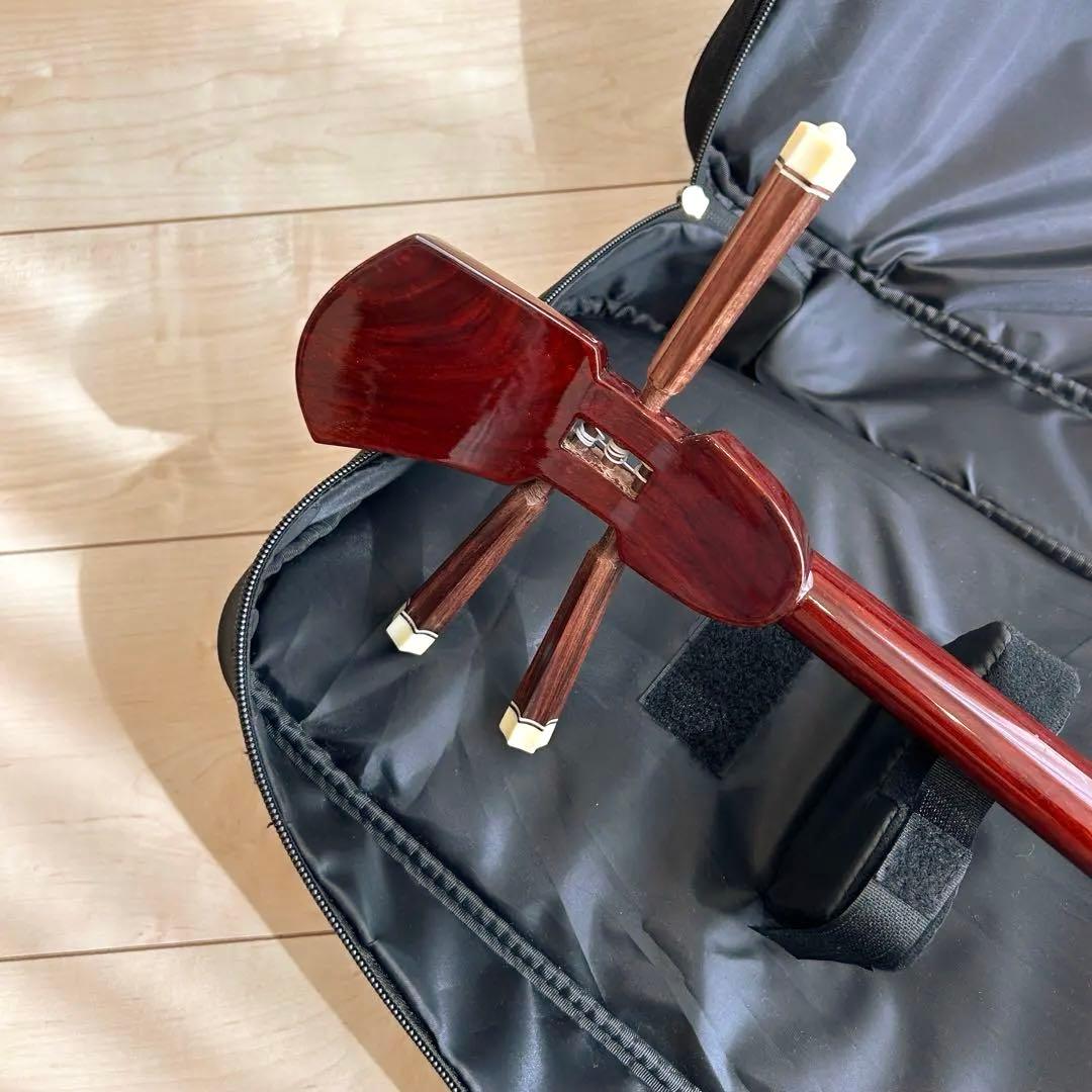【美品】三線 沖縄 人工皮張り ケース付き 和楽器 民謡楽器 沖縄三線 沖縄民謡