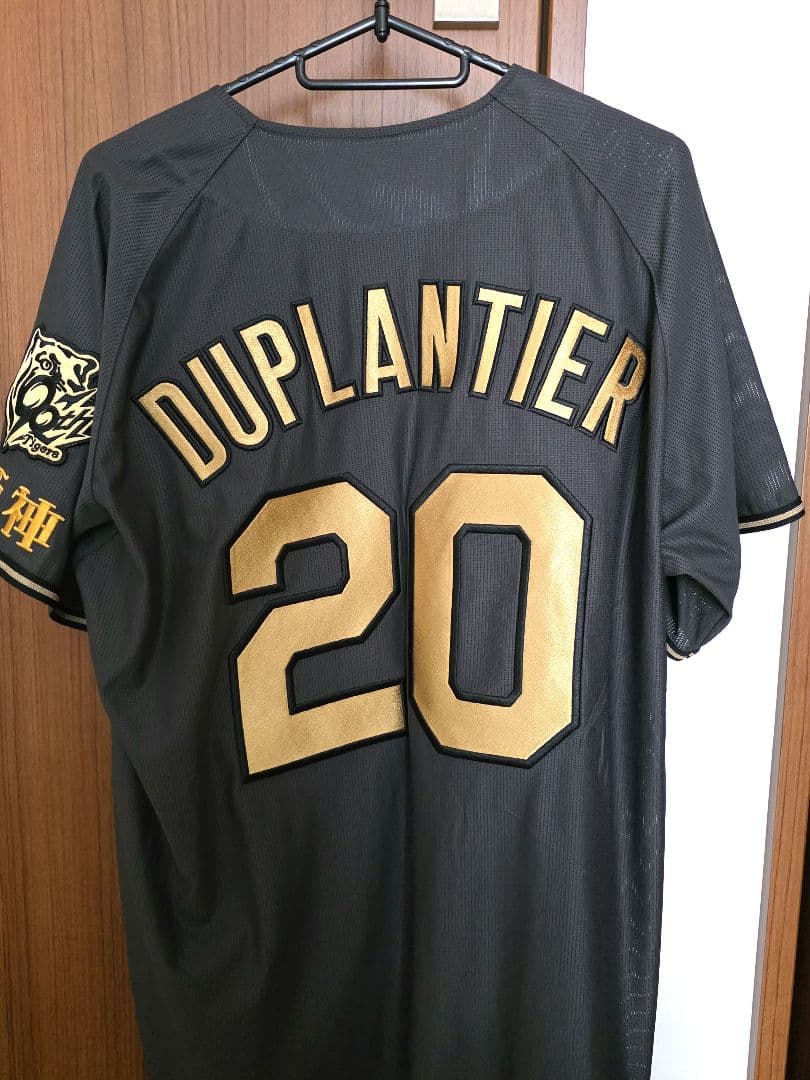 阪神タイガース　ブラックダイナマイトシリーズユニ　Lサイズ　デュプランティエ