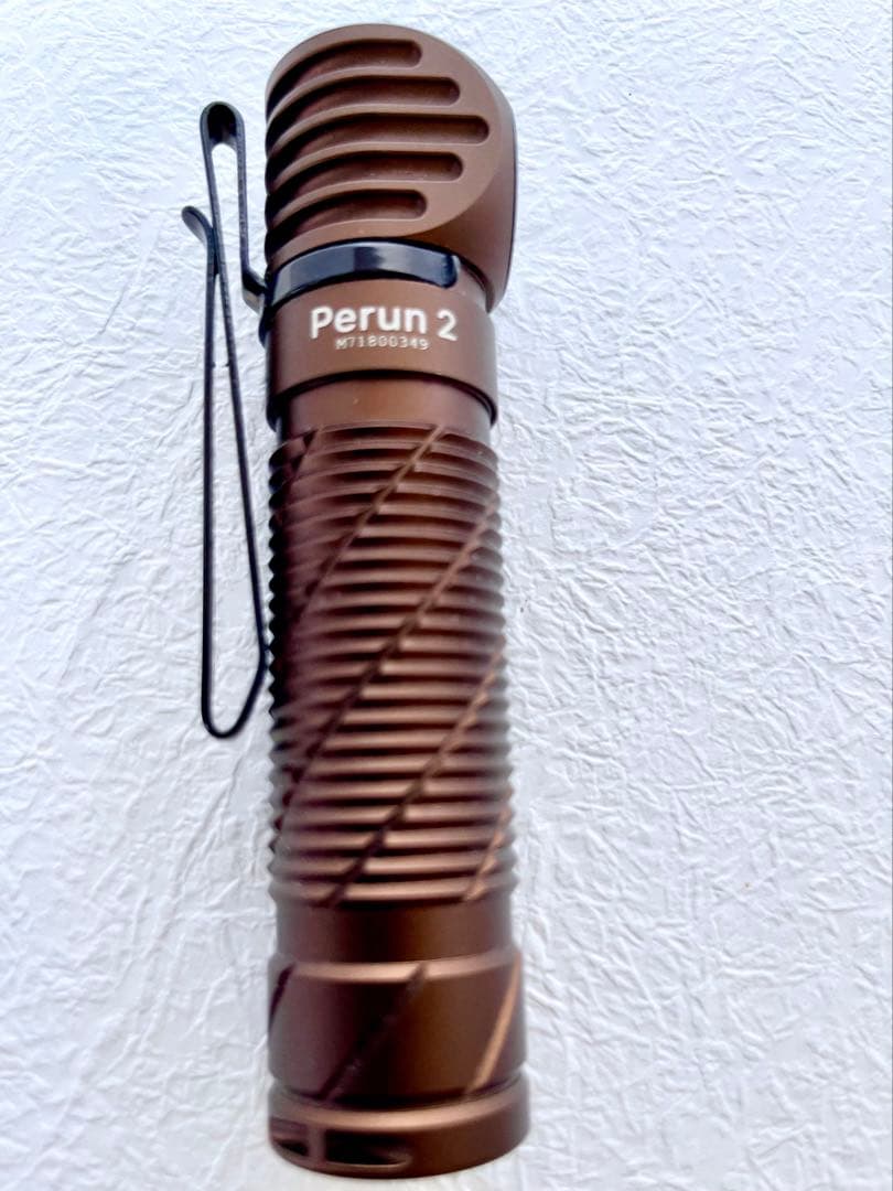 【新品同様】Olight Perun 2 LEDヘッドライト 最大2,500lm
