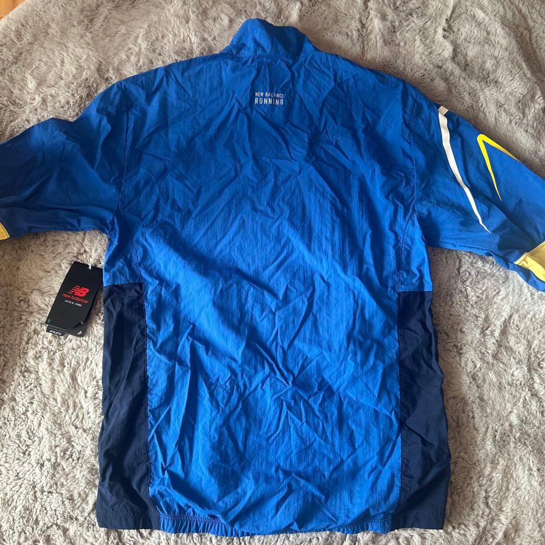 新品未使用タグ付き　new balance　ニューバランス　ウィンドブレーカー