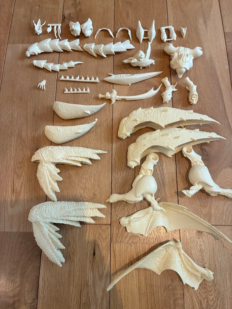 【箱なし】コトブキヤ　キャストキット・1/72 ズワウス