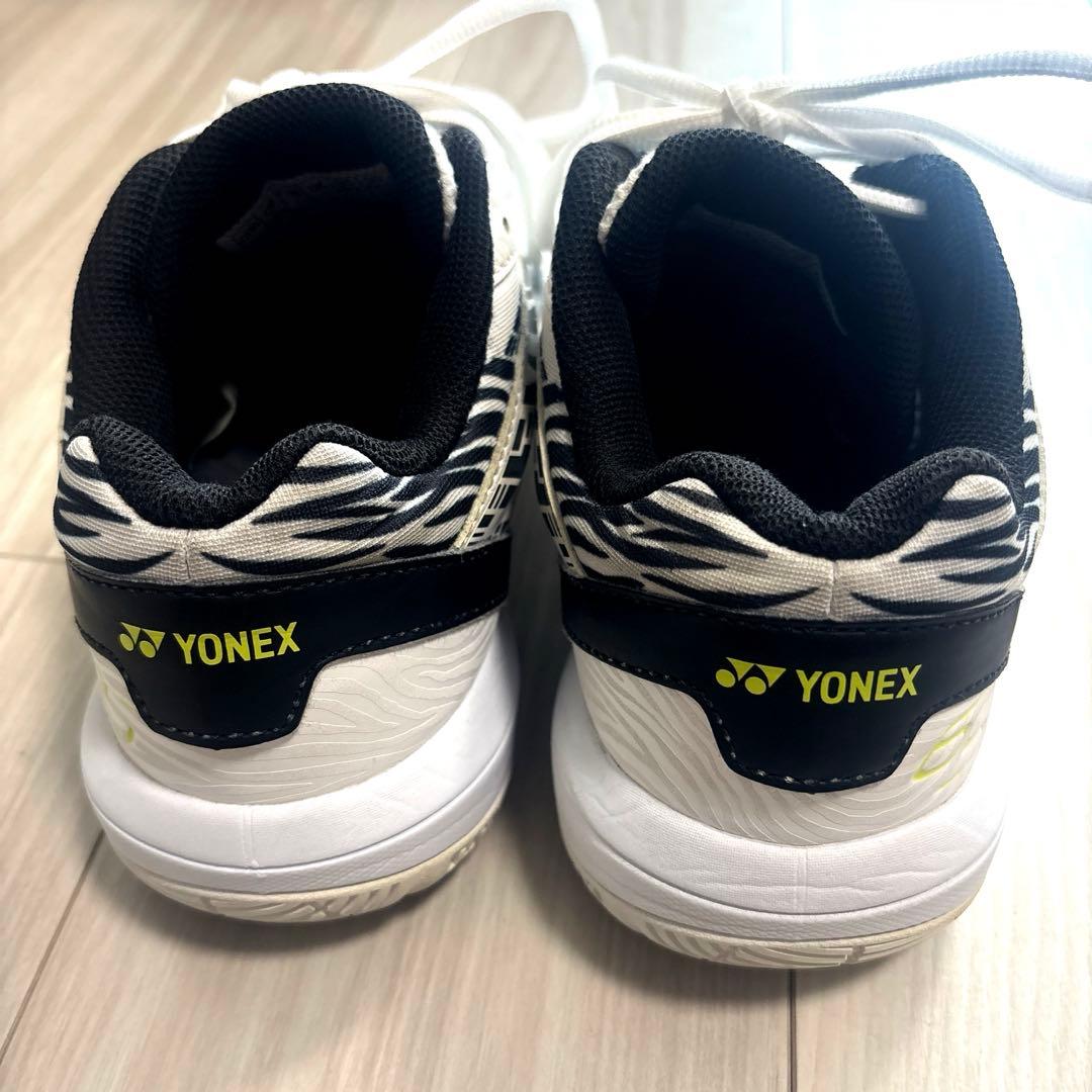 YONEX パワークッション65z 桃田モデル ホワイトタイガー