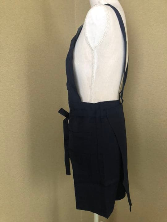 エプロン❗️お尻　隠れる❗️4枚新品❗️お買い得❗️