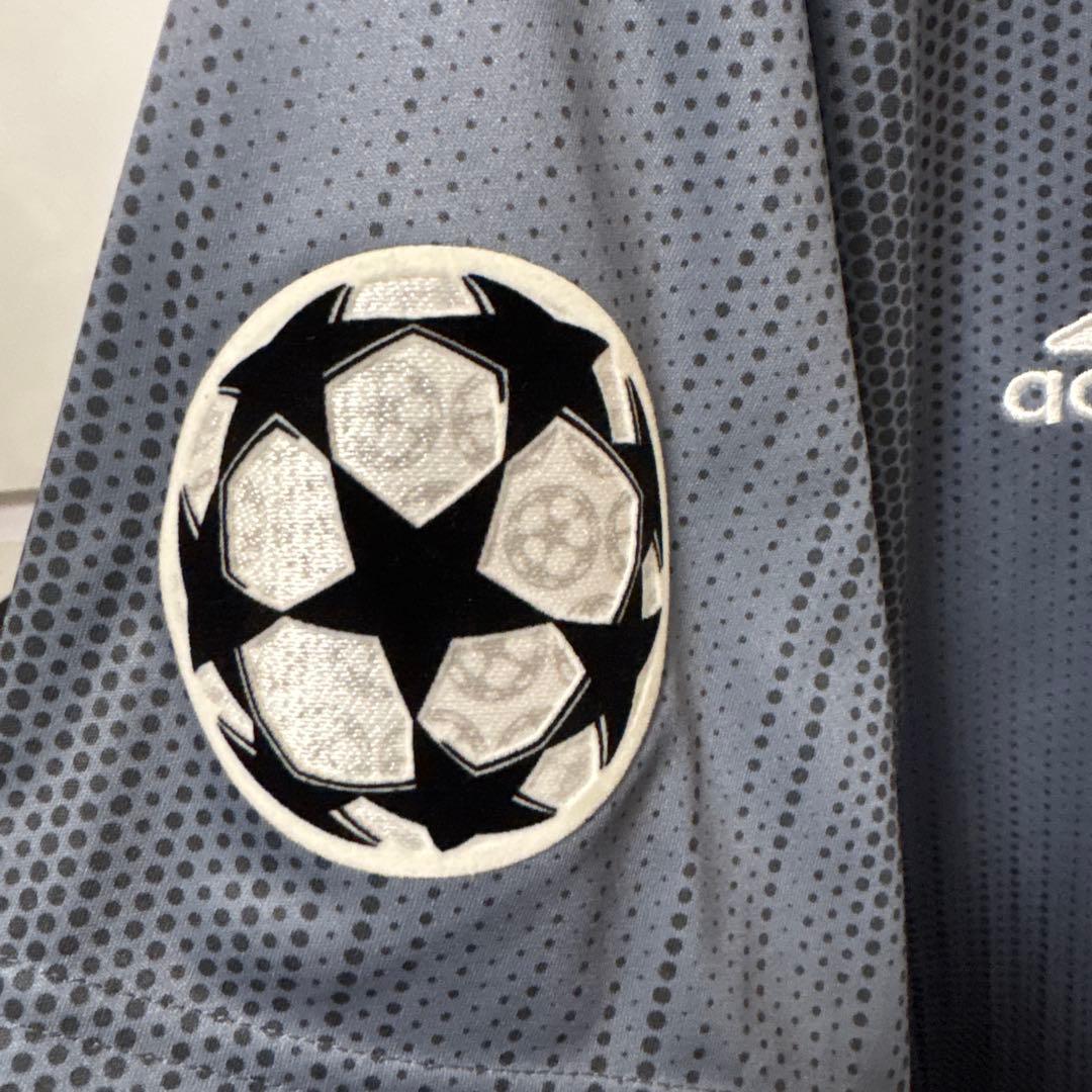 adidas バイエルンミュンヘン　フンメルス　Mサイズ