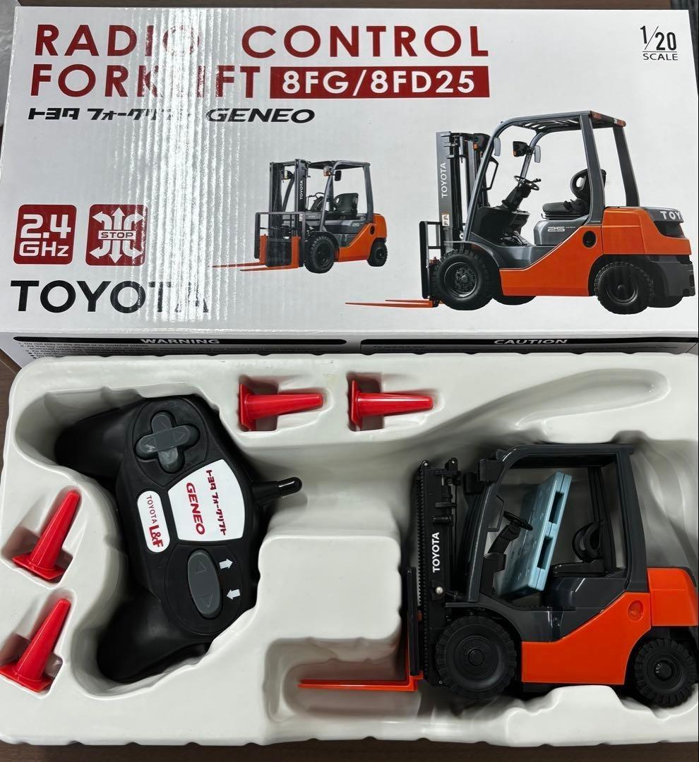 TOYOTA ラジオコントロールフォークリフト 8FG/8FD25 　未開封