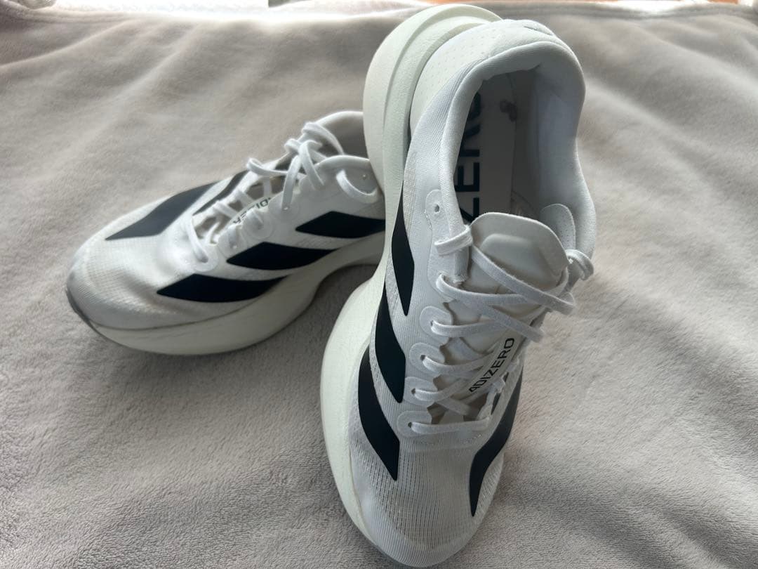 adizero evo SL 25.0ランニングシューズ ホワイト/ブラック