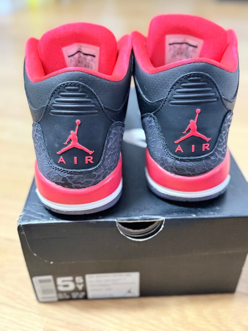 ナイキAir Jordan 3 retro ガールズ24cm