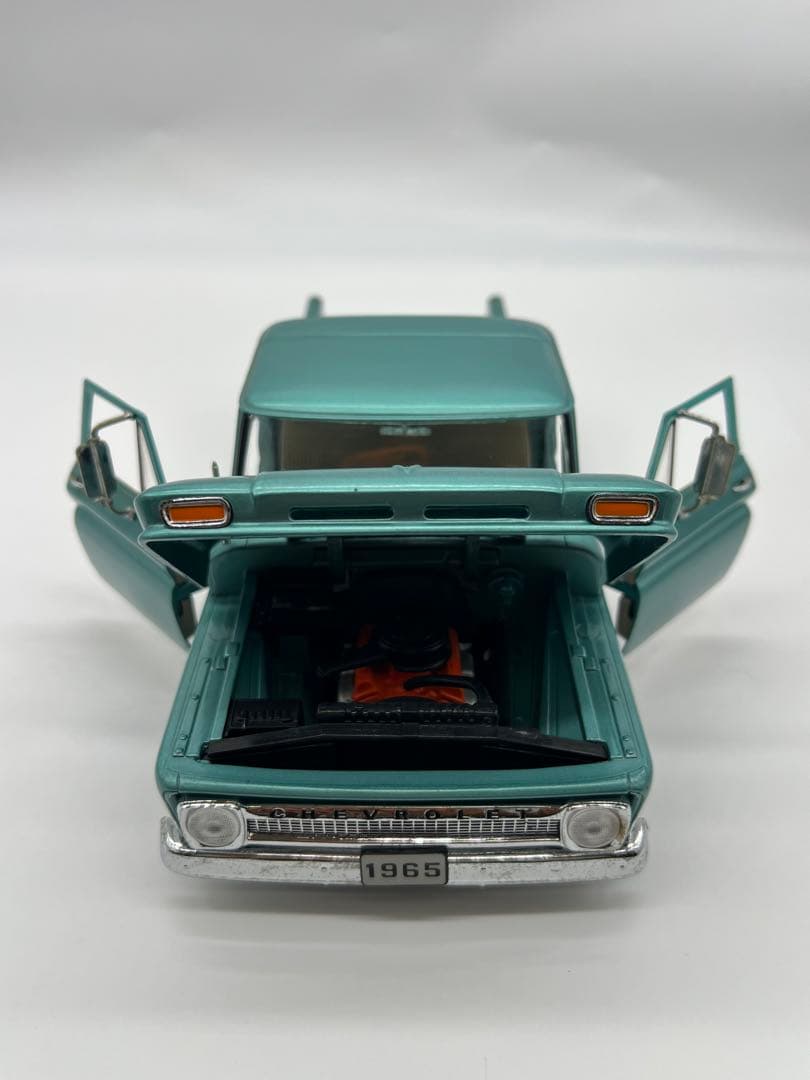 No228 ミニカー1/18箱あり 1965 C10 CIEVROLET