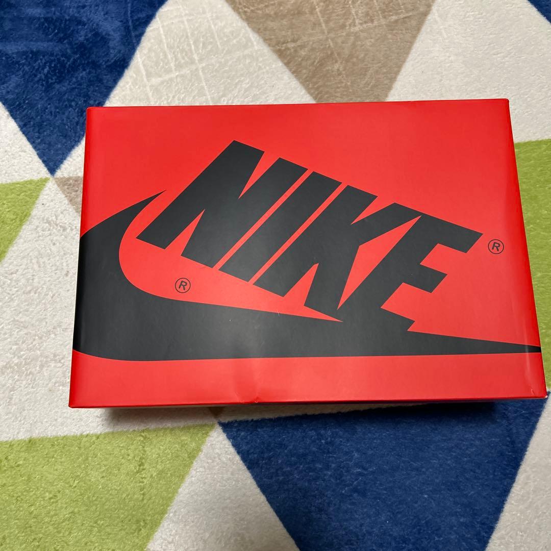 NIKE AIR JORDAN 1 ハイカット ブラック×レッド