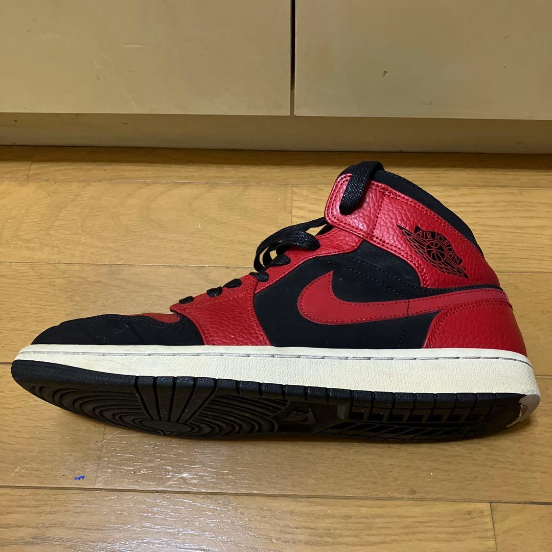 NIKE AIR ジョーダン1 赤黒白