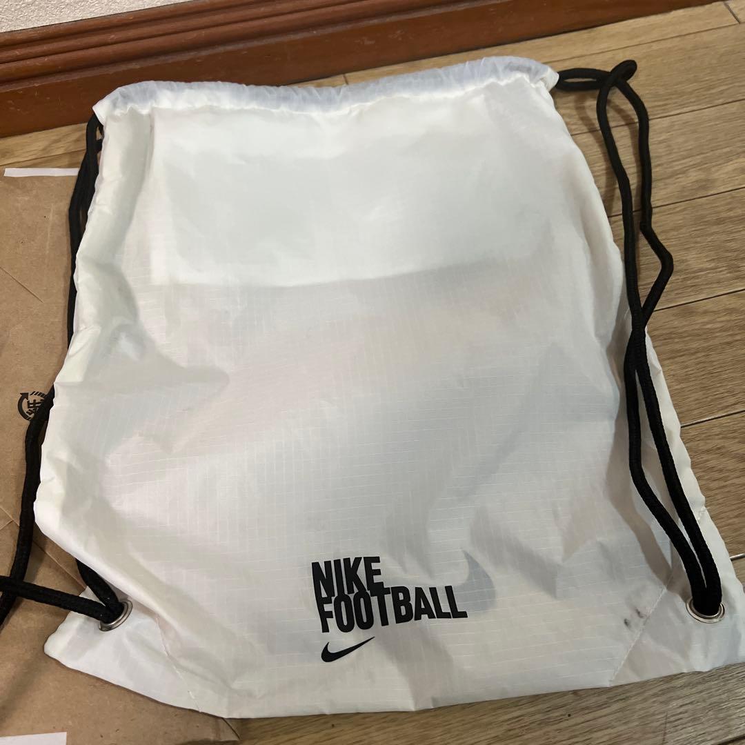ひ*ん様 NIKEサッカースパイクMAGISTA27㌢