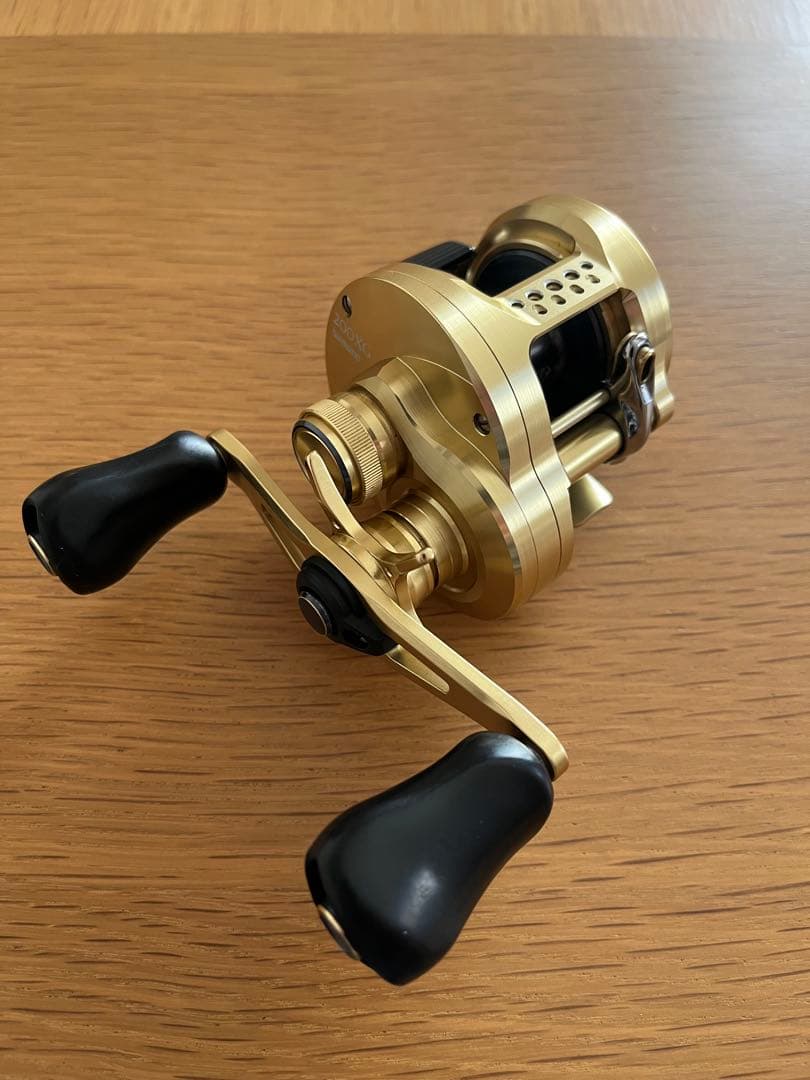 リール SHIMANO CALCUTTA CONQUEST 200XG