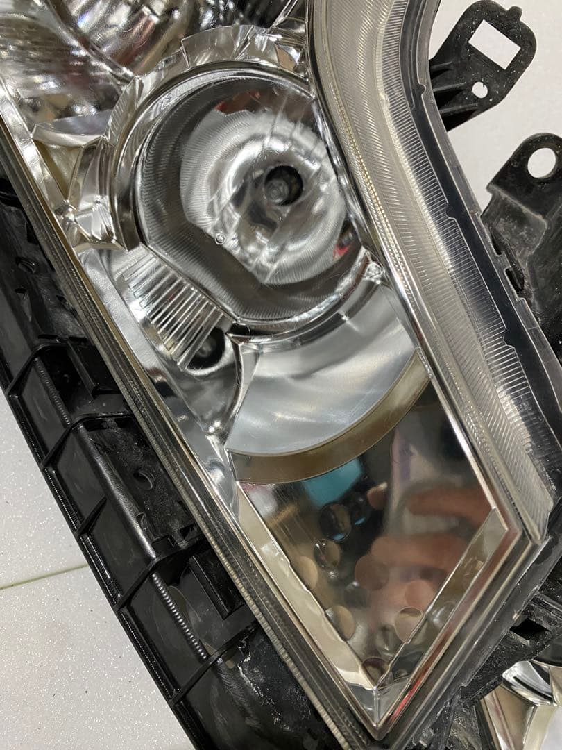 ホンダ ステップワゴン 純正HIDヘッドライト 左右セット