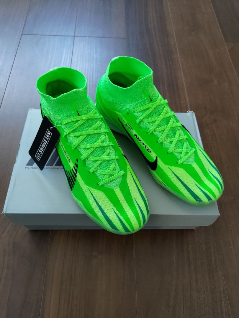 Nike マーキュリアル スーパーフライ9 フットサルシューズ