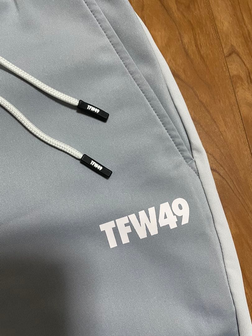 定価7.5万　TFW49 ジャージ　セットアップ　L M グレー　ゴルフ