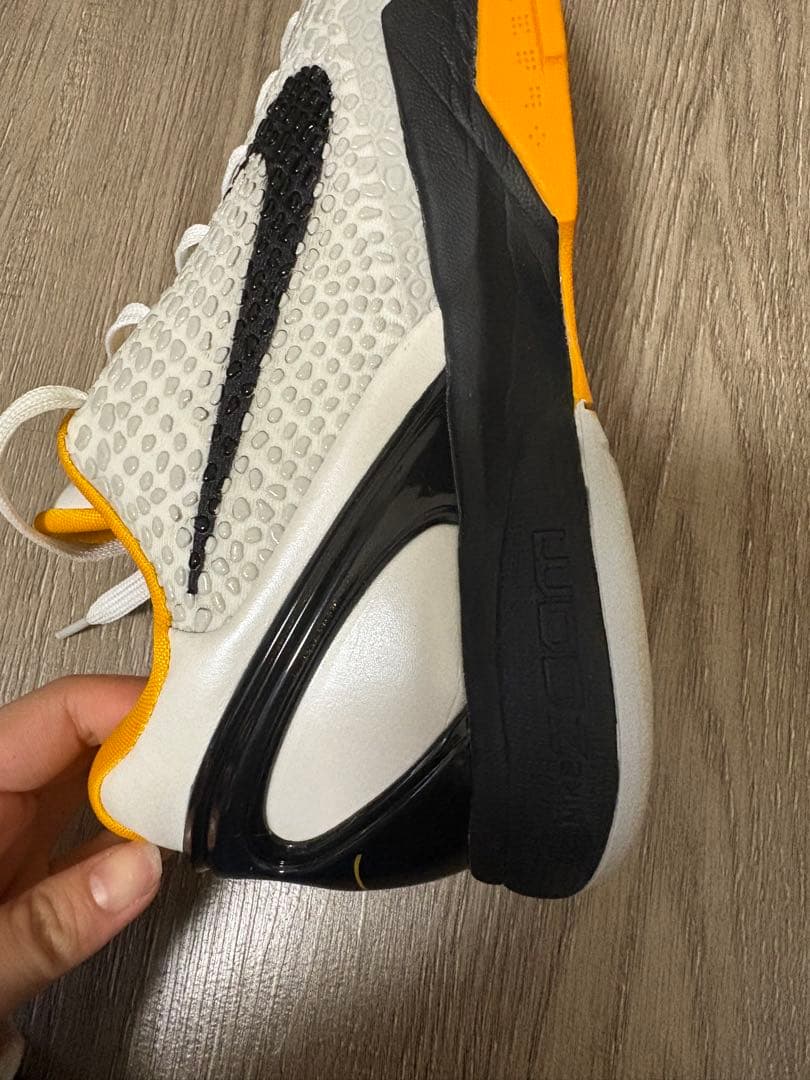 Nike Kobe 6 Protro ホワイト/ブラック/イエロー