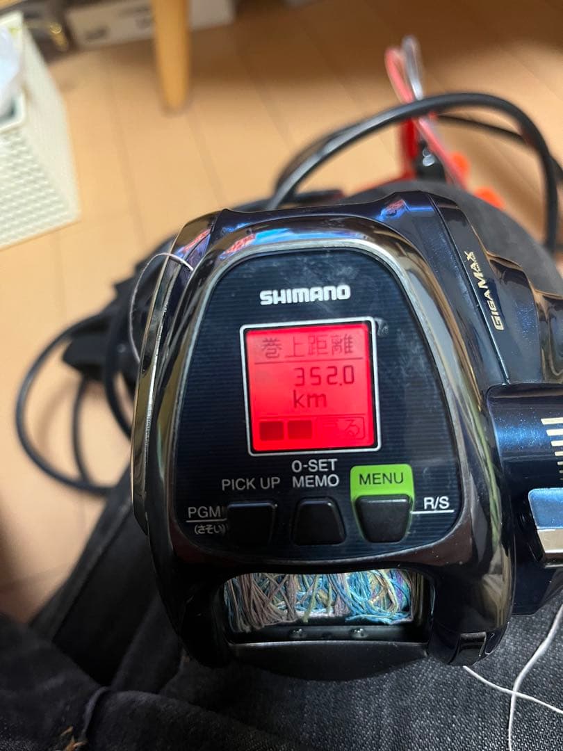 ジャンク品　SHIMANO BeastMaster 2000 電動リール