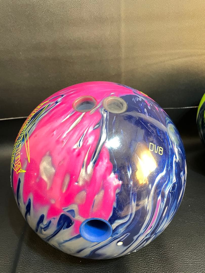 ボウリング　マイボール　4点セット　DV8 VIOLENT COLLISION