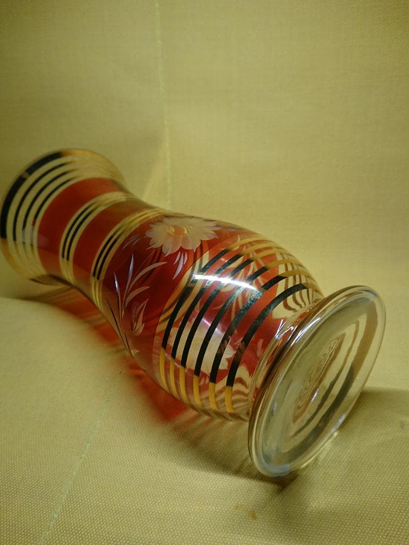 【美品】花瓶　花器　ボヘミアグラス　置物　インテリア　工芸品　美術品　A3044