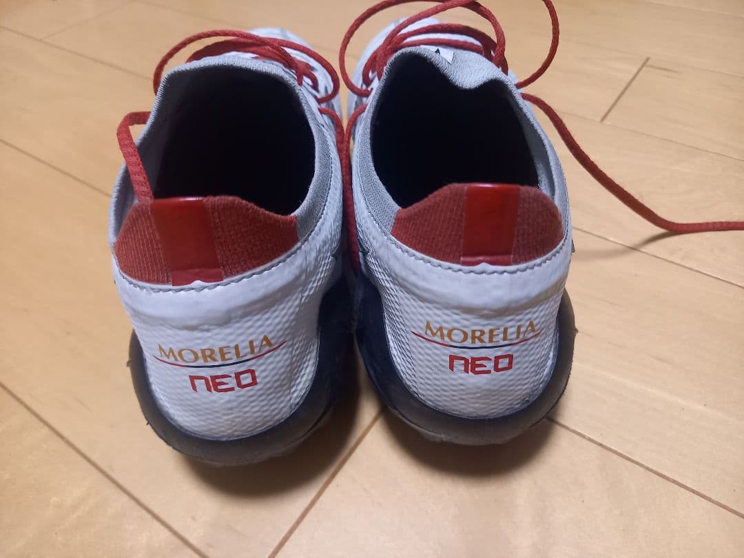 Mizuno Morelia β Neo 4 サッカーシューズ ホワイト/レッド