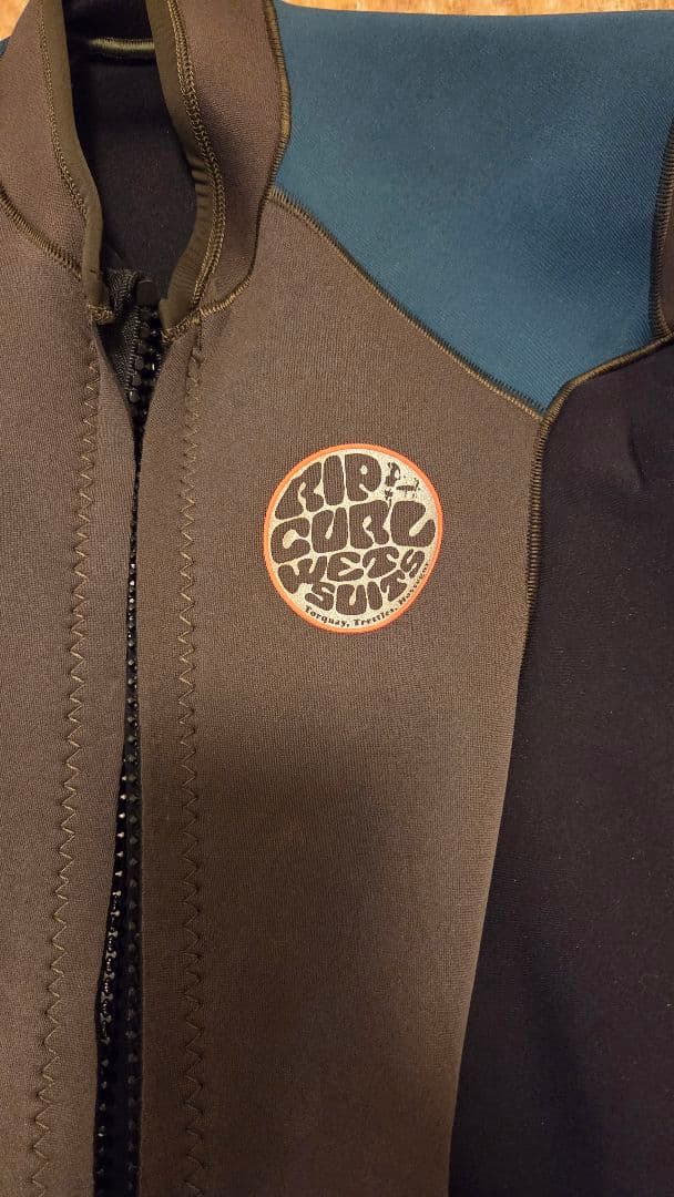[中古 / Rip curl] ウェットタッパー