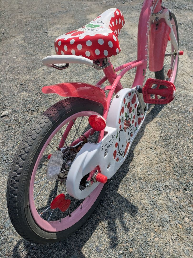 ★ふくさん専用★16インチハローキティいちごデザインの幼児用自転車