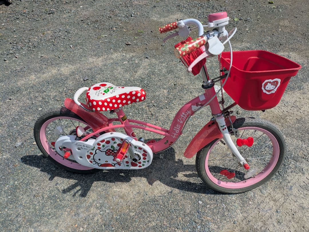 ★ふくさん専用★16インチハローキティいちごデザインの幼児用自転車