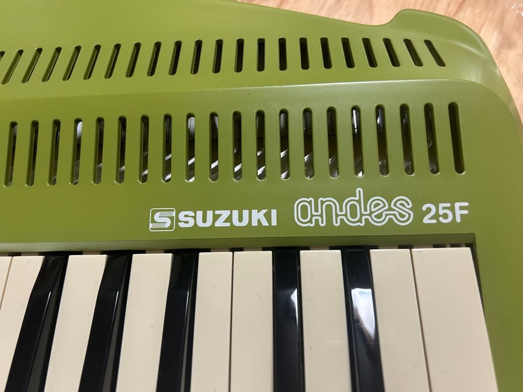 SUZUKI andes 25F グリーン 25鍵