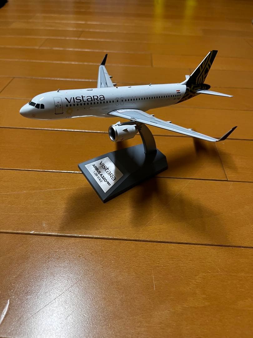 (貴重) Vistara Airbus A320 1:200 スケールモデル