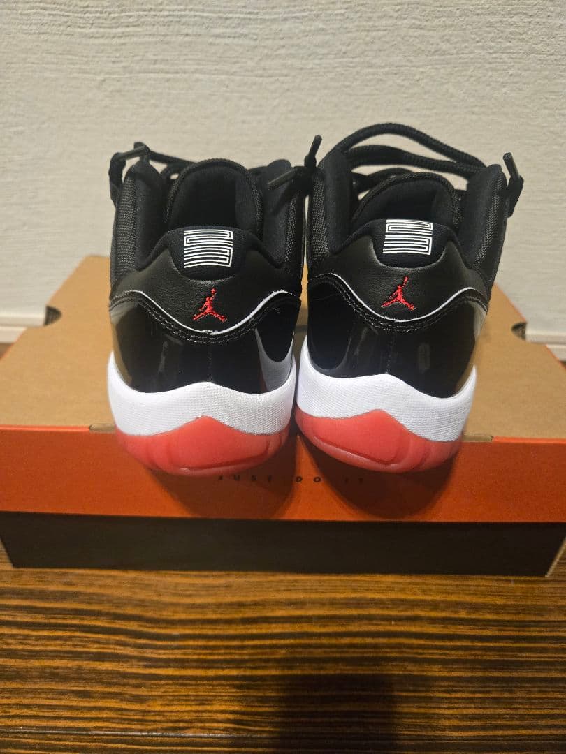 Jordan Air Jordan 11 Low 黒赤　26.5㎝