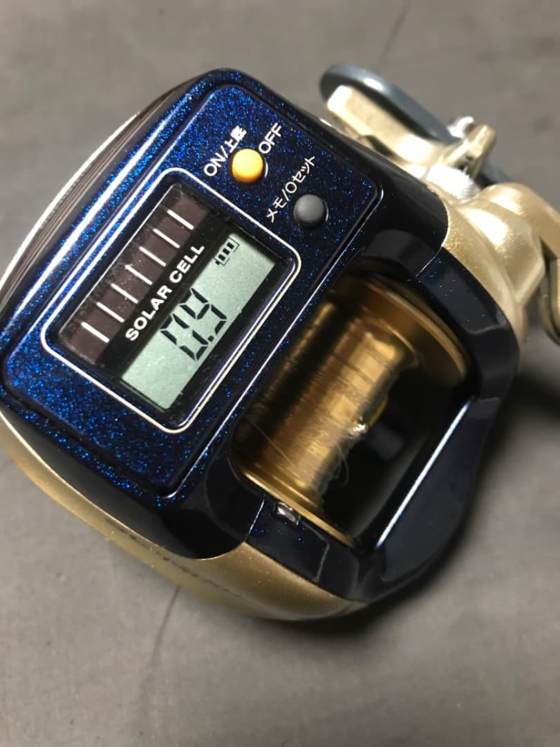 シマノ SHIMANO 800XH カウンター付きリール ソーラーセル搭載