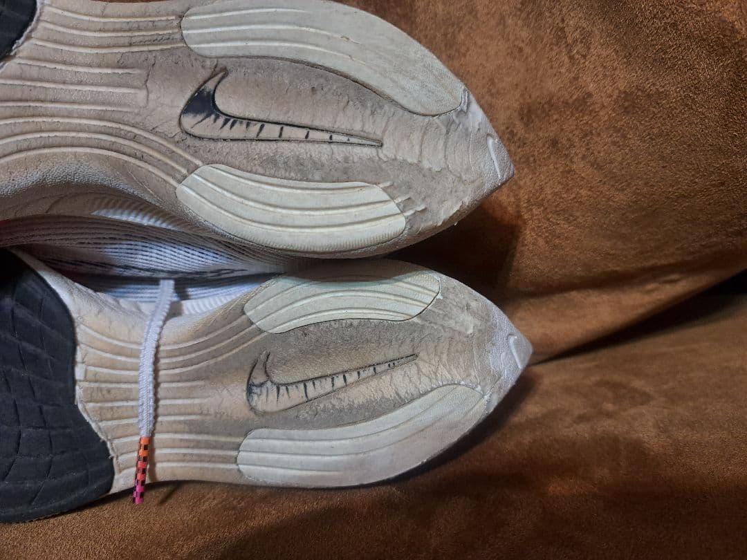 送料込　Nike ナイキ　ヴェイパーフライ2 厚底シューズカーボン24.5cm