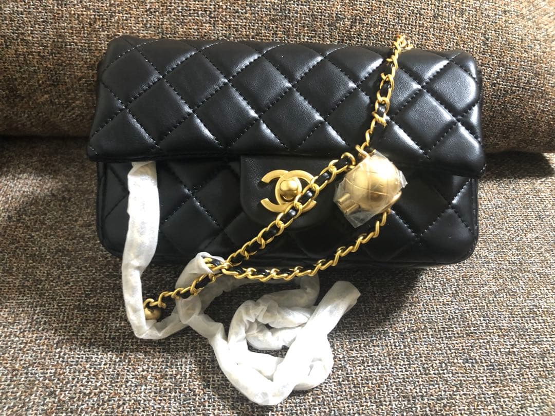 CHANEL ノベルティ キャビアスキン ショルダーバッグ ブラック ゴールド