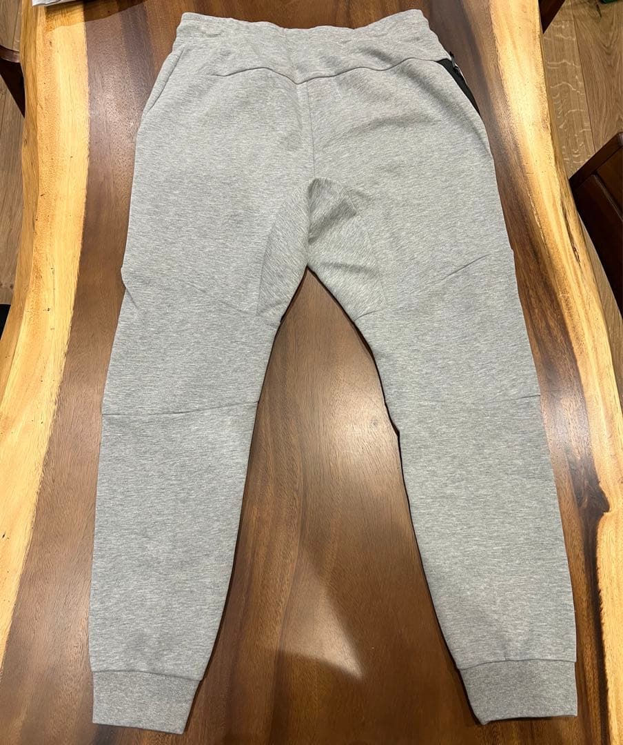 NIKE テックフリース