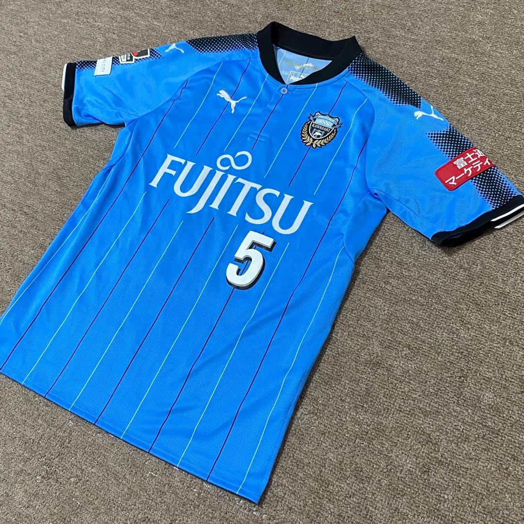 サッカーJ１　川崎フロンターレ　2017優勝年ユニフォーム　谷口彰悟選手　プーマ