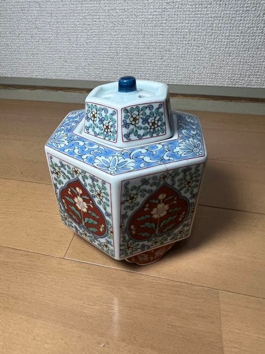 644 有田焼　幸楽　香炉　未使用