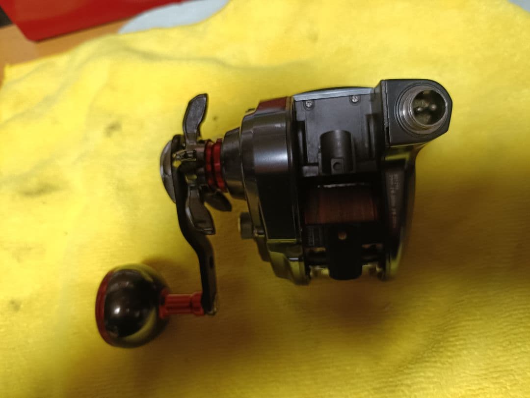 DAIWA　19 シーボーグ200J右ハンドル　ジャンク ダイワ