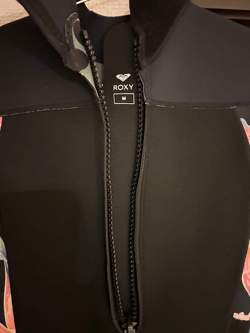 ROXY ウェットスーツ ロンスプ 2mm M 未使用新品　ダグ付き
