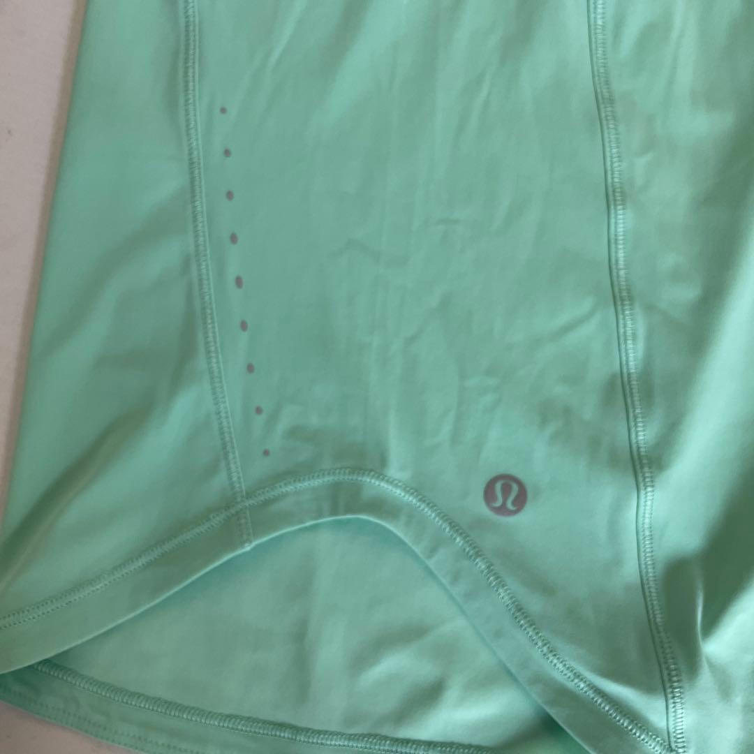 ルルレモンlululemon グリーンスカルプタンクトップ　サイズ6