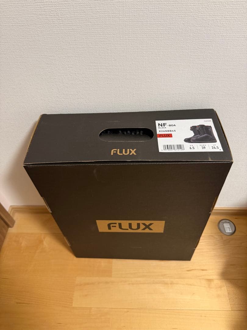 FLUX NF-BOA 24.5cm スノーボードブーツ 箱あり 使用10日程度
