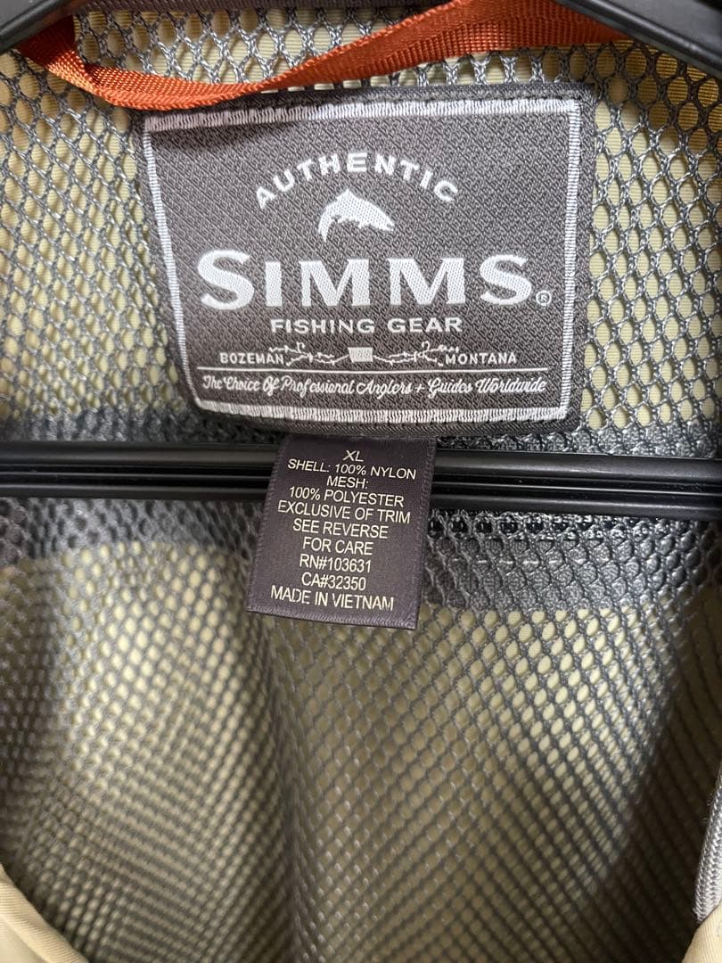 Simms フィッシングベスト メッシュ　シムス　trout トラウト　渓流